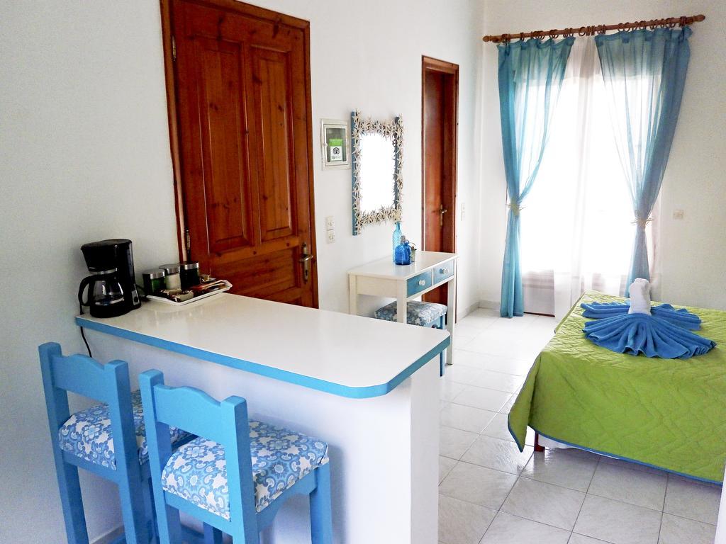 Paraskevi Apartments Ипсос Екстериор снимка