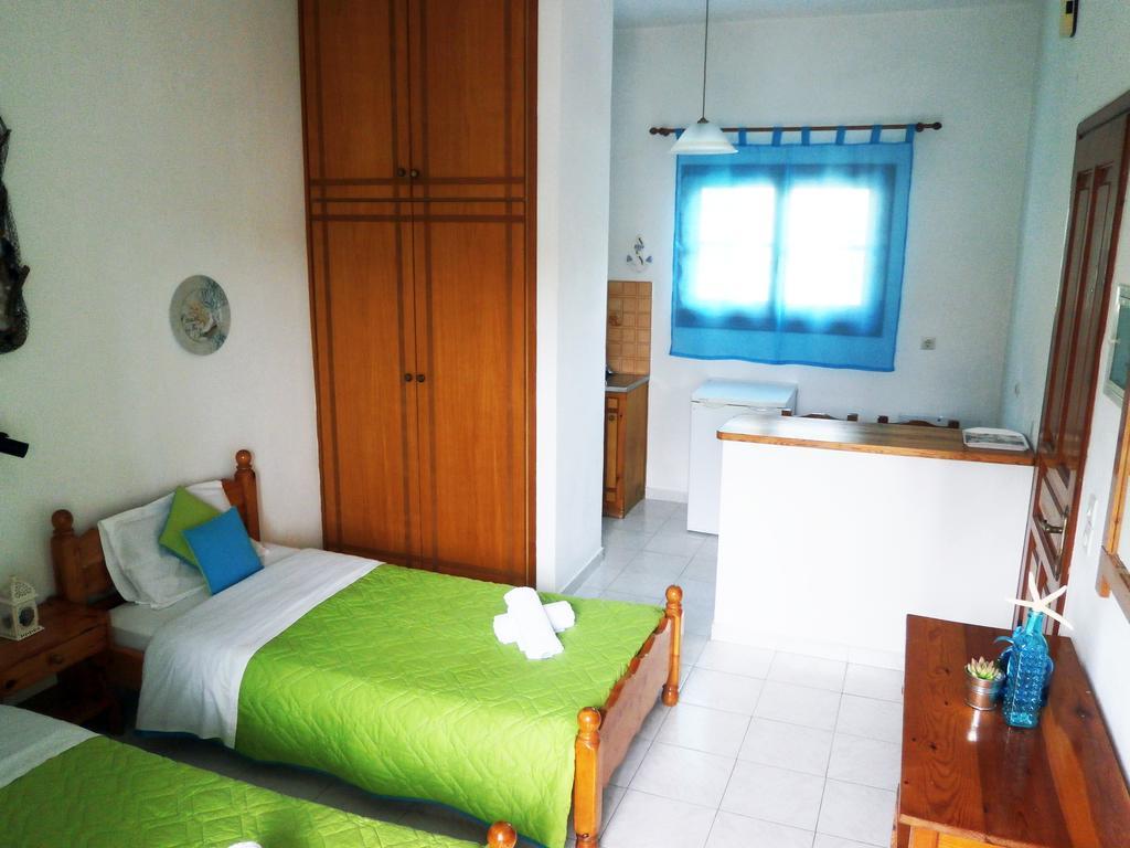 Paraskevi Apartments Ипсос Стая снимка